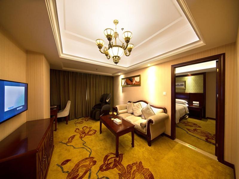 Vienna Hotel Zhangjiajie North Railway Station Экстерьер фото
