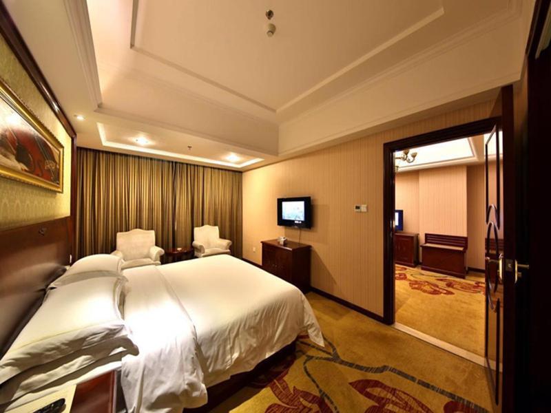 Vienna Hotel Zhangjiajie North Railway Station Экстерьер фото